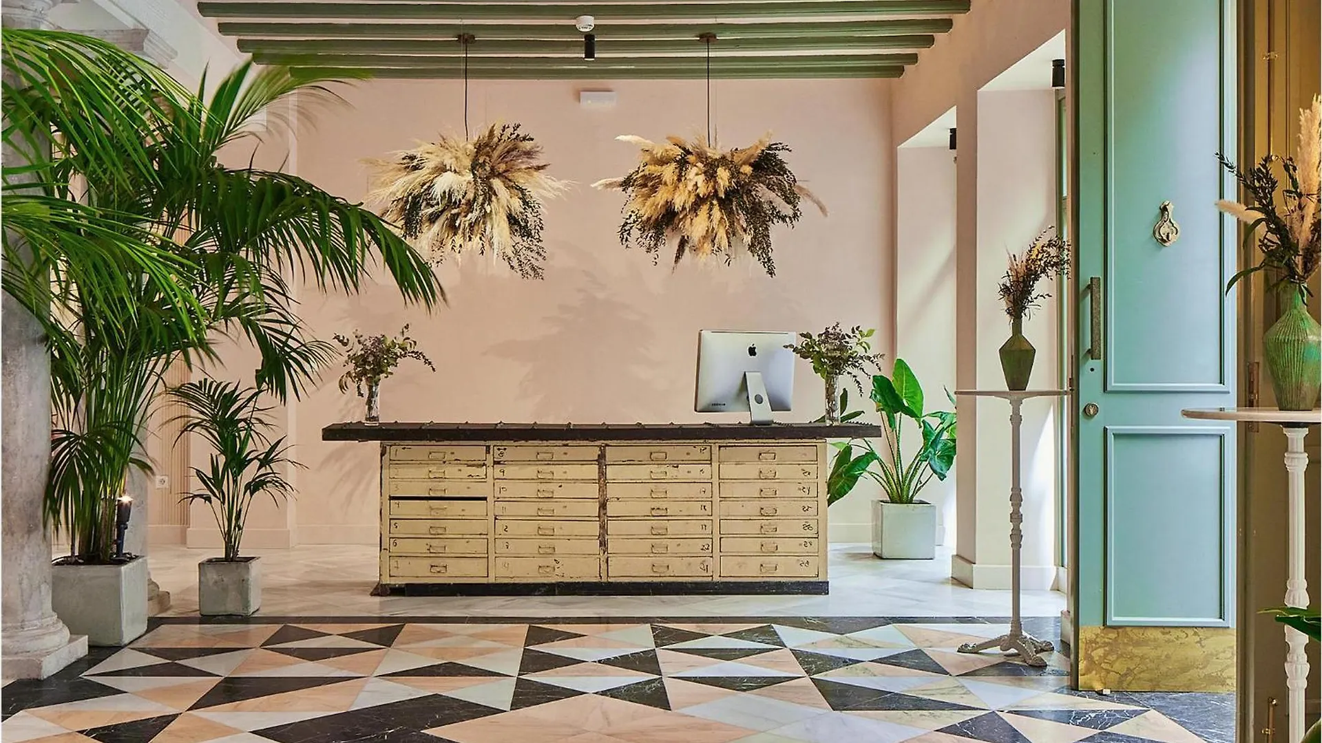 Nice Apartment In Cadiz With Wifi