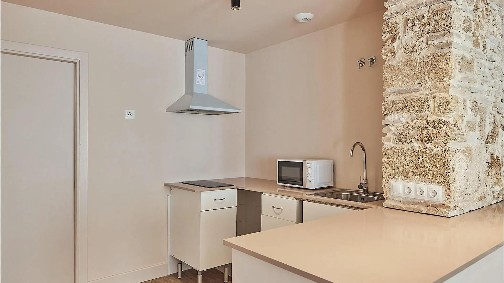 Nice Apartment In Cadiz With Wifi